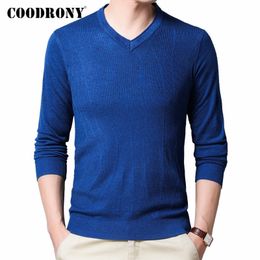 COODRONY Brand Sweater Men Classic Casual V-Neck Pullover Men Clothes Spring Autumn Knitted Soft Cotton Pull Homme Shirt C1037 201022