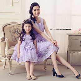 Mother Daughter Dresses Lace Flower Bow Princess Wedding Dress Mother and Daughter Clothes Mom Mum and Baby Tutu Dresses White LJ201109