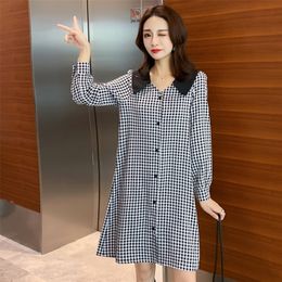 Turn-Down Collar Summer Maternity Lactation Clothes Long Sleeve Breastfeeding Dress Black White Plaid Cotton Linen Nurse Blouses LJ201125