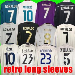 -Reale Retro Madrid Soccer Jersey a maniche lunghe Camicie da calcio Guti Ramos Seedorf Carlos 10 11 12 13 14 15 16 17 Ronaldo Zidane Beckham Raul 00 01 02 03 04 05 06 07 Finali Kaka