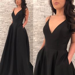 Sexy Deep V Neck Spaghetti Straps A-line Little Train Skirt With Pocket Black Prom Evening Gown Night Club Party Dress