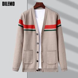 Top Grade New Designer Brand Luxury Fashion Mens Knitted Cardigan Sweater Japanese Casual Solid Coats Jacket Mens Clothing 2022