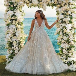 Floral Boho A-line Wedding Dress Sleeveless Deep V Neck Bridal Gowns Appliqued Lace Sweep Train Custom Made Robe De Mariée