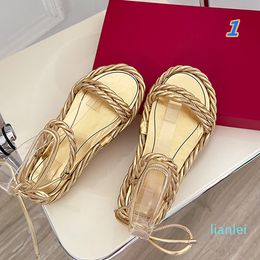2022 new luxury designer platform woven SANDALS BEACH outdoor party classic slippers sexy flat sandals matching box size 35-40