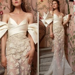 Elegant Sheath Prom Dresses Modern Ruched Satin Designer Evening Dress Appliqued Lace Illusion Formal Pageant Dress Custom Made Sweep Train