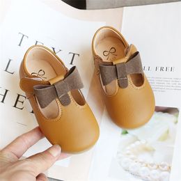 Princess Toddlers Girls Leather Shoes T-strap With Bow-knot Kids Flats Cut-outs Dress Soft Spring Autumn Sweet 220225