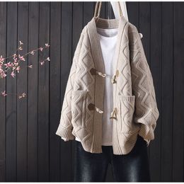 Autumn and winter new sweater cardigan women loose Korean style horn buckle all-match thick coat women 201030