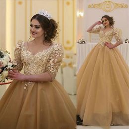 New Sexy Gold Ball Gown Quinceanera Dresses V Neck Lace Appliques Flowers Half Sleeves Sweet 16 Puffy Party Pageant Prom Evening Gowns 403