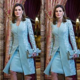 Elegant Sheath Mother Of The Bride Dresses Suits Two Piece Knee Length Light Blue Groom Mom Formal Wear Long Jacket Lace Full Sleeves