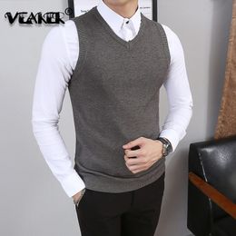 New Winter Men's Sleeveless Sweater Vest Brand Wool Pullovers Knitted Vest Sweater Solid Male Classic V Neck Knitwear Tops 201124