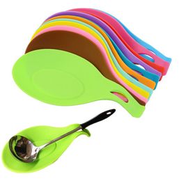 Kitchen Silicone Spoon Mats Rest Heat Resistant Non-stick Antislip Plate Pad Cooking Tools Dish Mat 20*9.5cm