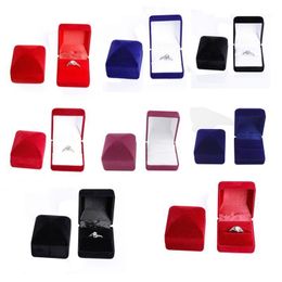 trinket boxes Canada - Jewelry Pouches, Bags Square Shape Velvet Box For Jewellery Ring Wedding Gift Earring Organizer Container Trinket Case Organizad 1pcs
