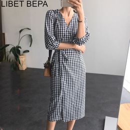 New Spring Autumn Women Plaid Dress Lace Up Bow Wrap V-Neck Three Quarter Sleeve High Waist Casual One Piece Dresses LJ200808