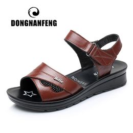 DONGNANFENG Women Mother Old Female Sandals Shoes Cow Genuine Leather Casual PU Hook Loop Summer Beach Cool Size 35-41 HD-B01 Q1204