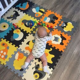 18pcs/set Baby Toys Play Mat Puzzle Mats Playing Carpet Children's Developing Crawling Rugs Babies Puzzle Four Styles Kids Gifts LJ201113