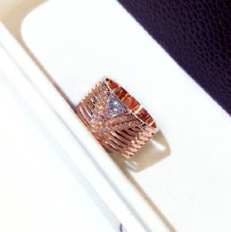 Fashion ring Jewellery luxury designer diamond zirconia Letter V band ring for women girls us size 8 9