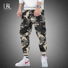 Men Camo Printed Pleated Fitness Pants Military Style Streetwear Joggers Camofluage Sweatpants Trousers moletom masculino 201110