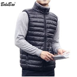 BOLUBAO Brand Men Lightweight Down Vest Coat Autumn New Men Solid White Duck Down Vest Fashion Casual Down Vest Male Clothing 201225