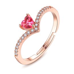 Frauen Ring Mode Rose Gold Farbe Rosa CZ Einstellbar Handherzförmige Ringbankett Verlobungsring für Freundin