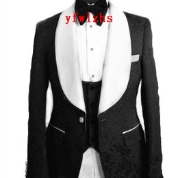 New Style Embossing Handsome Shawl Lapel Groom Tuxedos Men Suits Wedding/Prom/Dinner Best Man Blazer(Jacket+Pants+Tie+Vest) W662