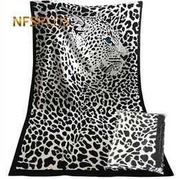 Microfiber Beach Towel Oversized 80x180cm 70x140cm Black Leopard Print Quick Dry Absorbent Travel Sports Bath Towel for Adults 201027