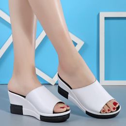 Коован женские сандалии 2020 новая летняя мода натуральные кожаные тапочки сандалии на высоком каблуке квартиры повседневный комфорт нескользящие туфли