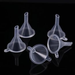 wholesale School Supplies Plastic Funnel Essential Oil Filling Empty Bottle Small Mouth Liquid Funnels Laboratory Tools Experimental