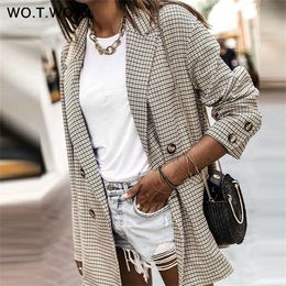 WOTWOY Double Breasted Plaid Blazer Women Khaki Pocket Long Sleeve Office Ladies Blazer Autumn Jacket Female Outerwear Coats LJ200815