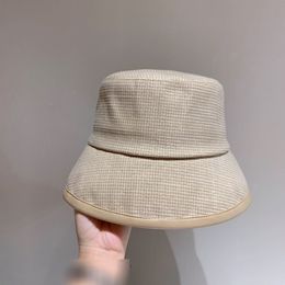 New Women's exquisite windproof checked hat men's simple fisherman bucket hat summer shading heat + winter with multi-functional cap