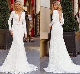 Arabic Modern Wedding Dresses Mermaid Long Sleeves 2021 Plunging V Neck Lace Bridal Gowns Sexy Illusiion Buttons Back robes de mariée AL8241