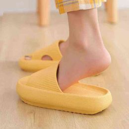 Plate-forme épais salle de bain maison pantoufle mode doux sole eva sandales de femme sandales d'été sandales estivales non-dérapées tongs 211228