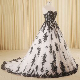 Gorgeous Black And White A-Line Wedding Dresses Plus Size Gothic Bridal Gowns Sweetheart Srapless Appliques Lace Custom Made Vintage Vestidos De Novia