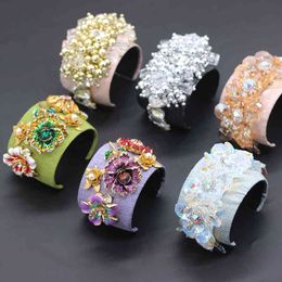Beautiful Bracelet Baroque Personality Crystal Rhinestone Woven Ladies Prom Flannel Fashion Geometric 724