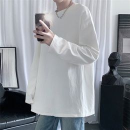 HYBSKR Spring Men's T-Shirt Solid Colour Basic T shirt Round Neck Long Sleeve Tshirts Korean Couple Women Man Casual Tees 220217
