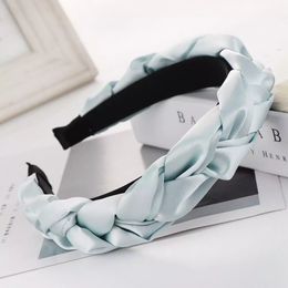 Simple Hot new solid color satin cloth twist braid headband Korean version trend monochrome braid head buckle