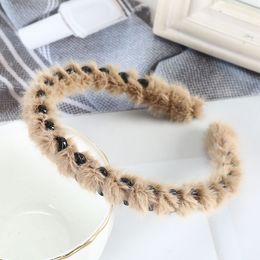 2020 warme Mädchen Winter Pelzigen Haarbänder Plüsch Stirnbänder Für Frauen Make-Up Haar Hoop Kunststoff Nicht-slip Lünette Haar Zubehör