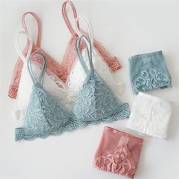 French Wirefree Lace Bra Set Triangle Cups Bralette Transparent Lace Pantie High-cut Underwear Thin Padded Lingerie for Female Y200708