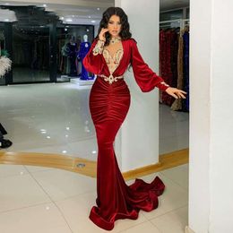 Velvet Evening Dresses Red Long Puffy Sleeves Mermaid Arabic Prrom Gowns Gold Beads Custom Made Celebrity Party