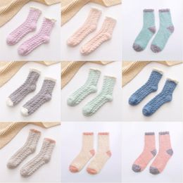 Coral Velvet Lady Socks Autumn Winter Warm Socking Thickening Fluffy Middle Tube Socks Adult Women Girl Home 1 93my G2