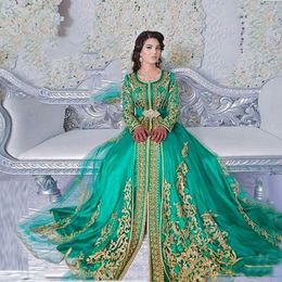 2022 Elegant Moroccan Kaftan Evening Dresses Gold Crystals Beaded Emerald Green Formal Party Gowns Long Sleeve Lace Caftan Abaya Designs Muslim Prom Dress