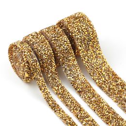1 Yard DIY Golden Rhinestones Strass Crystal Chain Hot Fix Glitter Dress Rhinestone Motifs Ribbon Hot-Fix Patches Applique
