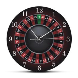 Poker Roulette Wanduhr mit schwarzem Metallrahmen Las Vegas Spielzimmer Wandkunst Dekor Uhr Uhr Casino Geschenk
