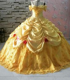 Kraliyet Prenses Balo Elbisesi Quinceanera Elbiseler 2023 Parlak Altın Omuz Dantel Kapalı Brithday Party Wear Tatlı 16 Elbise 15 Yıllık Prom