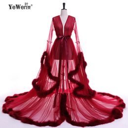 Long Sleeve Feather Tulle Party Evening Dresses 2020 Sexy Burgundy Red Formal Prom Dress Gown Women Plus Size robe de soiree LJ201119