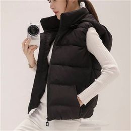 Bella philosophy Autumn Hooded Women Cotton Vest Autumn Casual Warm Thick Waistcoat Sleeveless Solid Removable Hat Vest 201110