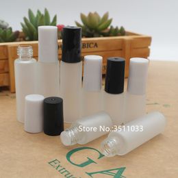 50PCS 5ml Classcial Frosted Clear Glass Bottle Mini Sample Perfume Vial Essential Oil Botella Black White Screw Cap Lid