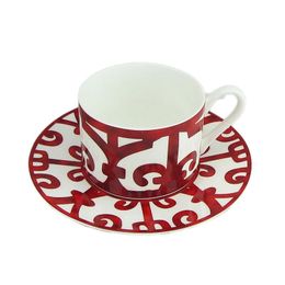 -Placa de tela de cerámica Taza de café y platillo de hueso China Vajilla Juego de vajillas de comida occidental Patrón rojo 20116