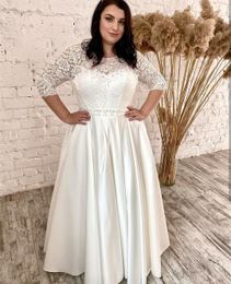 Plus Size A Line Wedding Dresses 2023 Floor Length Tops Lace Half Sleeve Jewel Neck Simple Satin Bridal Gowns Garden Wedding Dress Vestidos