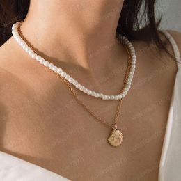 Vintage Gold Bead Shell Choker Necklace for Women Sequin Pendant Necklace Imitation Pearl