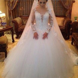 Princess Lace Long Sleeves Wedding Dresses Ivory Deep V Neck 2021 Sexy Plunging Arabic Dubai Formal Bridal Dress Garden Country Wedding Gown